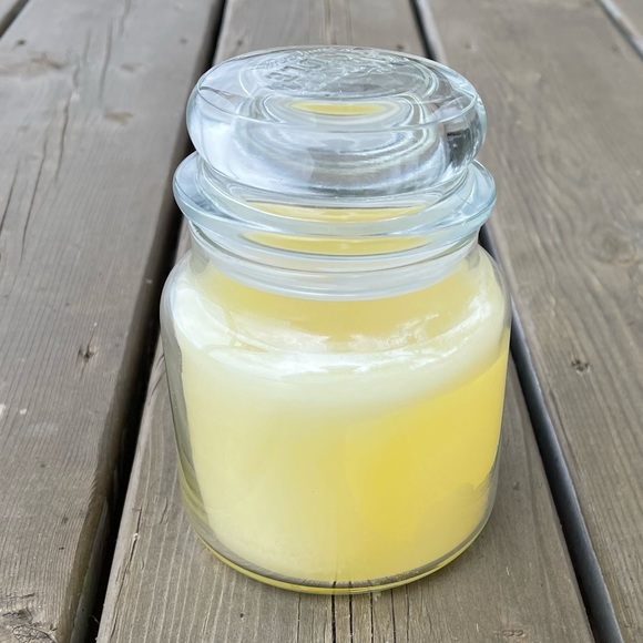 Yankee Candle Midnight Jasmine 411g 14 and 1/2oz Candle - Picture 4 of 12